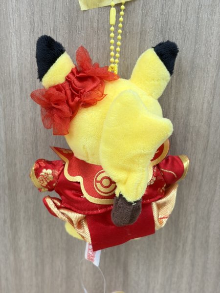 画像2: ぬいぐるみキーホルダー 満堂囍 ピカチュウ ♀ 中国 (2)